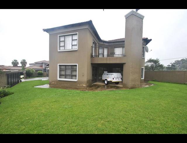 3 BEDROOM HOUSE FOR SALE IN SONNEVELD